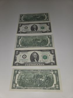 Set of 5 2 dollar  bills