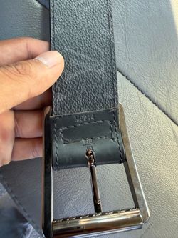 Authentic Men's Louis Vuitton Belt M9044 Black Grained Leather Size 110/44