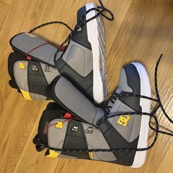 DC Snowboard Boots Size 10 Men’s— Used, Excellent Condition