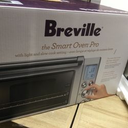 BREVILLE SMART OVEN PRO BOV845BSS, BRUSHED STAINLESS STELL WITH ACCER..OPEN BOX NEVER USED RETAILS AT 279.95 PLUS TAX