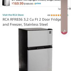 RCA Mini Fridge 3.2 Cu Freezer