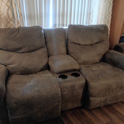 Love Seat / Recliner Buff Suede 