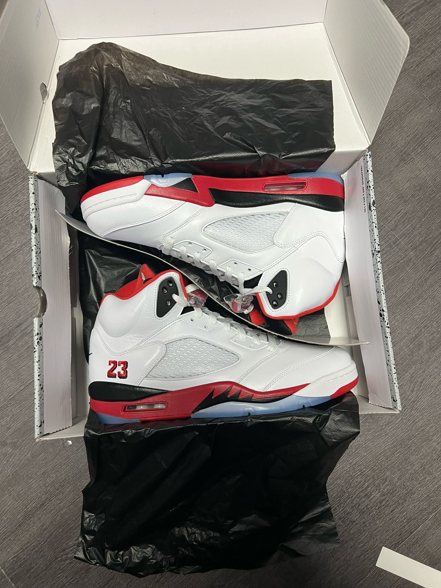 2025 Air Jordan 5 Retro 'Fire Red' 2025