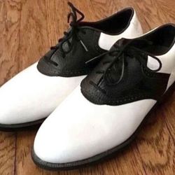 NEW WOMENS GOLF SHOES