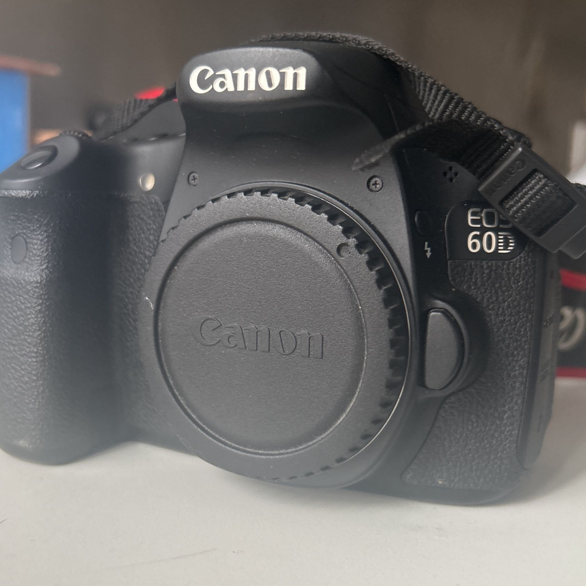 Canon EOS 60D W/  85mm 1.8 Lens 