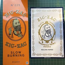 ZIG a ZAG ORANGE & WHITE CLASSIC METAL SIGNS (2)