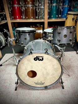 DW Collectors Drum Set - 90s Gold Badge