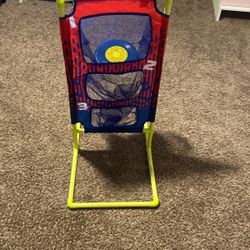 Frisbee Game Comes With Frisbee