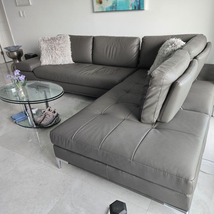 Moving / Grey L Shaped Double Sleeper Sofa
