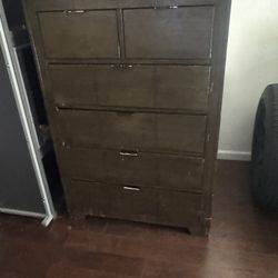 6 Drawer Dresser