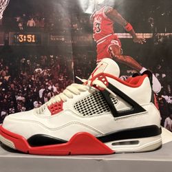 Jordan 4 Retro