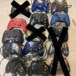 Various Video Game Controllers – Xbox 360, Nintendo NES Zapper & More