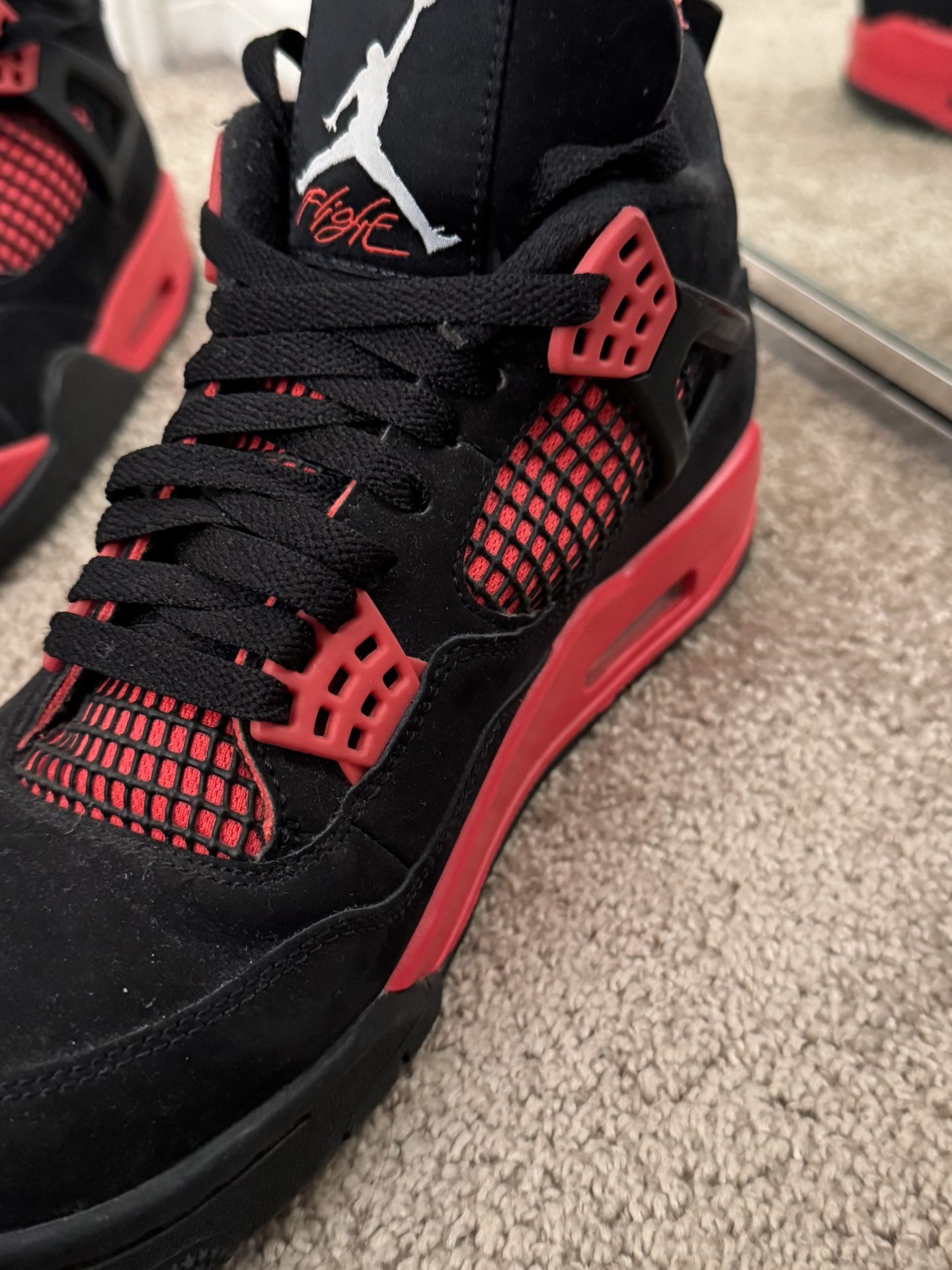 Air Jordan 4 Retro ‘Red Thunder’