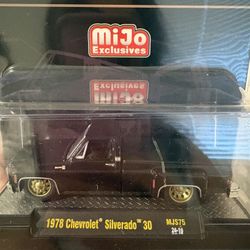 M2 Machines Mijo Exclusive 1978 Chevrolet Silverado 30 Semi Gloss Black 1/64