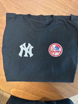 black new york yankees shirt