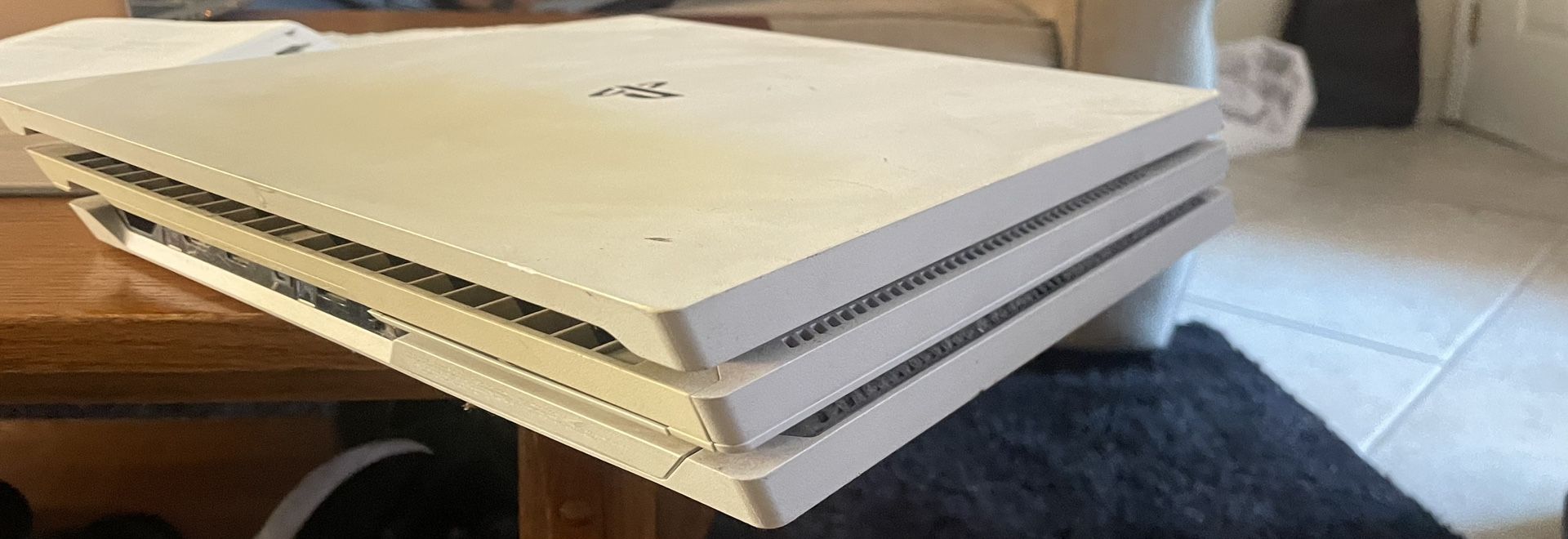 PS4 Used With Two Controllers a Little Old