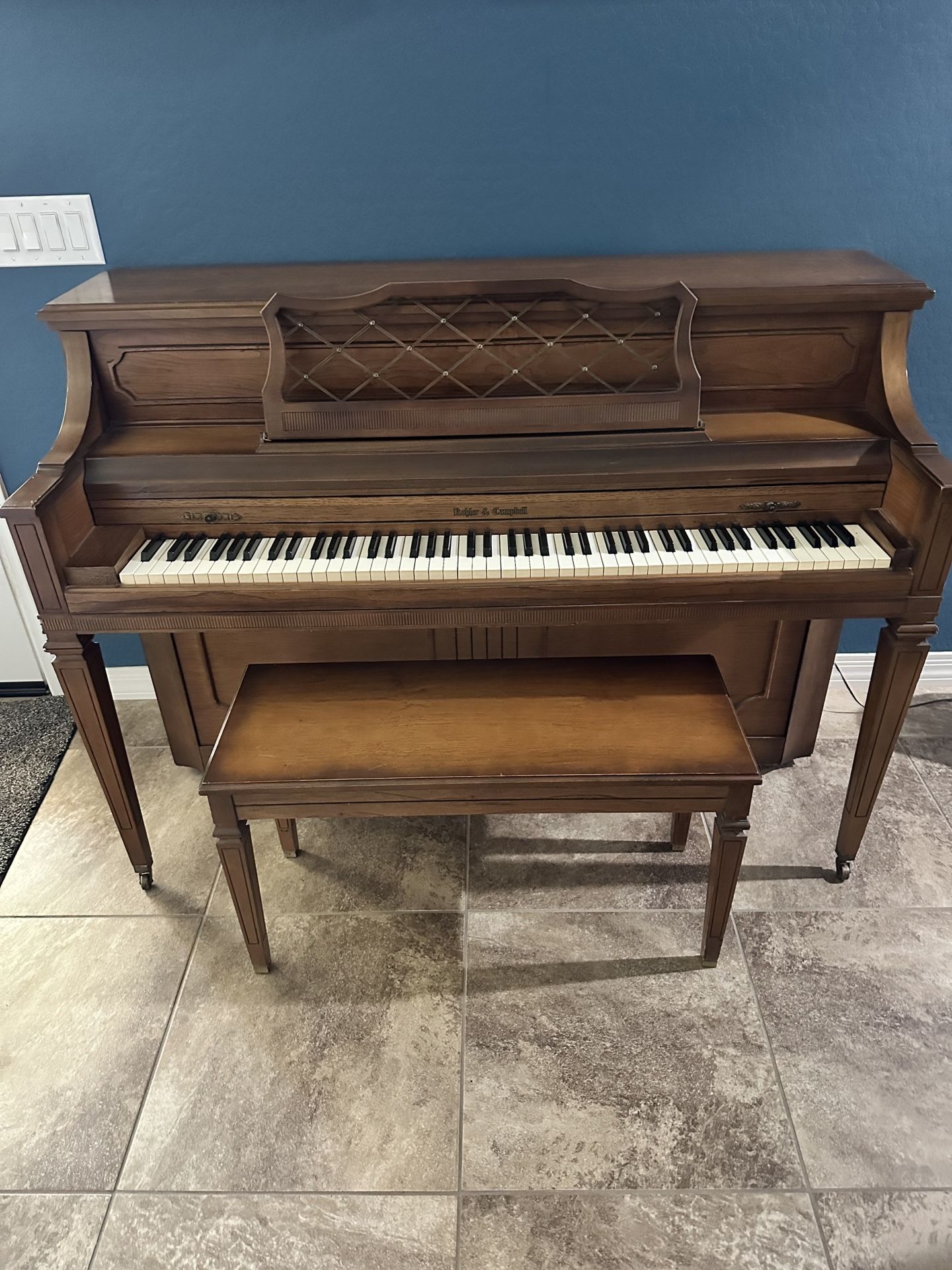 Robler &Campell Piano And Bench