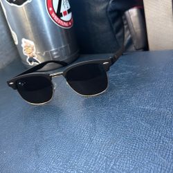 Ray Ban Sunglasses . Polarized Used Normal Wear 