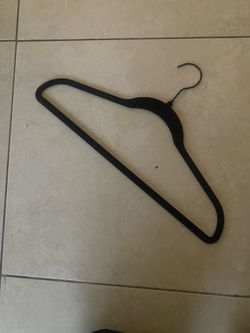 20+ black velvet hangers