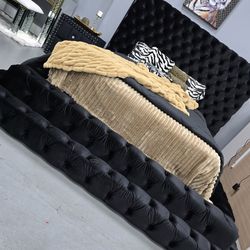 ✨️ King, Cal King, Queen Bed Frame ✨️ Furniture Sectionals, Bedrooms, Dining Avail