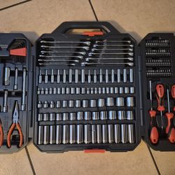 Crescent 180 Piece Tools Set Never Used 