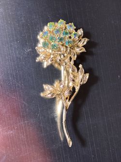 Vintage 1950s Aurora Borealis Floral Brooch
