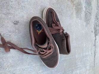 The Hundreds shoes sneakers brown women size 7