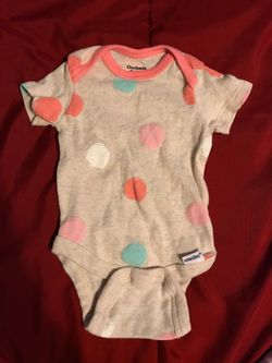 Newborn onesie $1