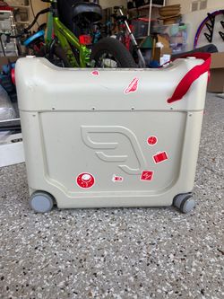 Kids luggage