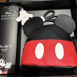 Disneys Mickey Mouse Gift Set 