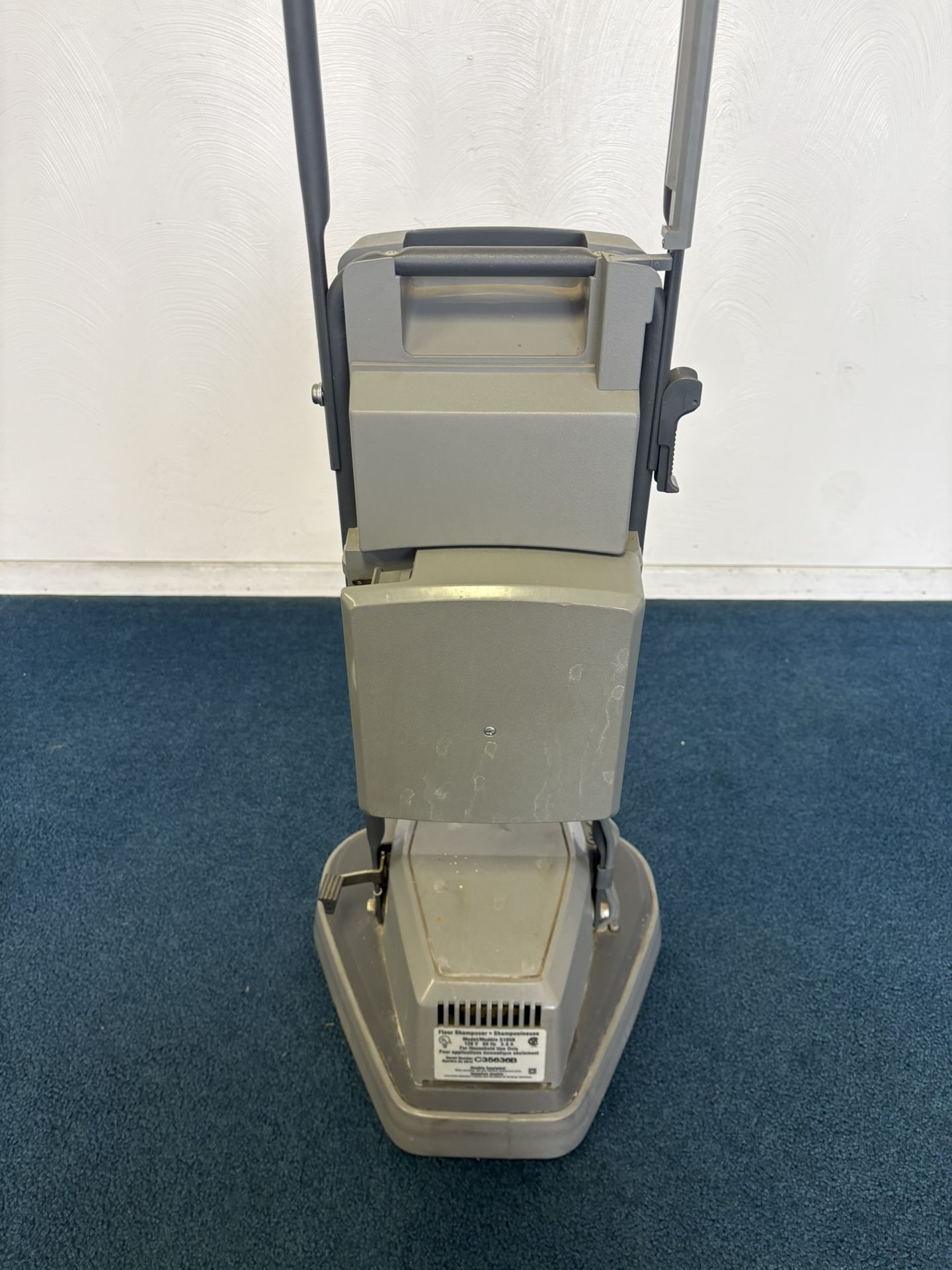 Electrolux Carpet And Hard Floor Scrubber