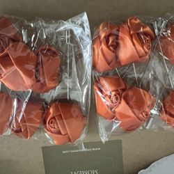 12 Orange Pin Boutonnieres