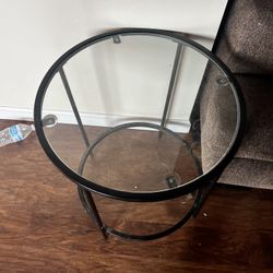 Small Circle Glass Table 