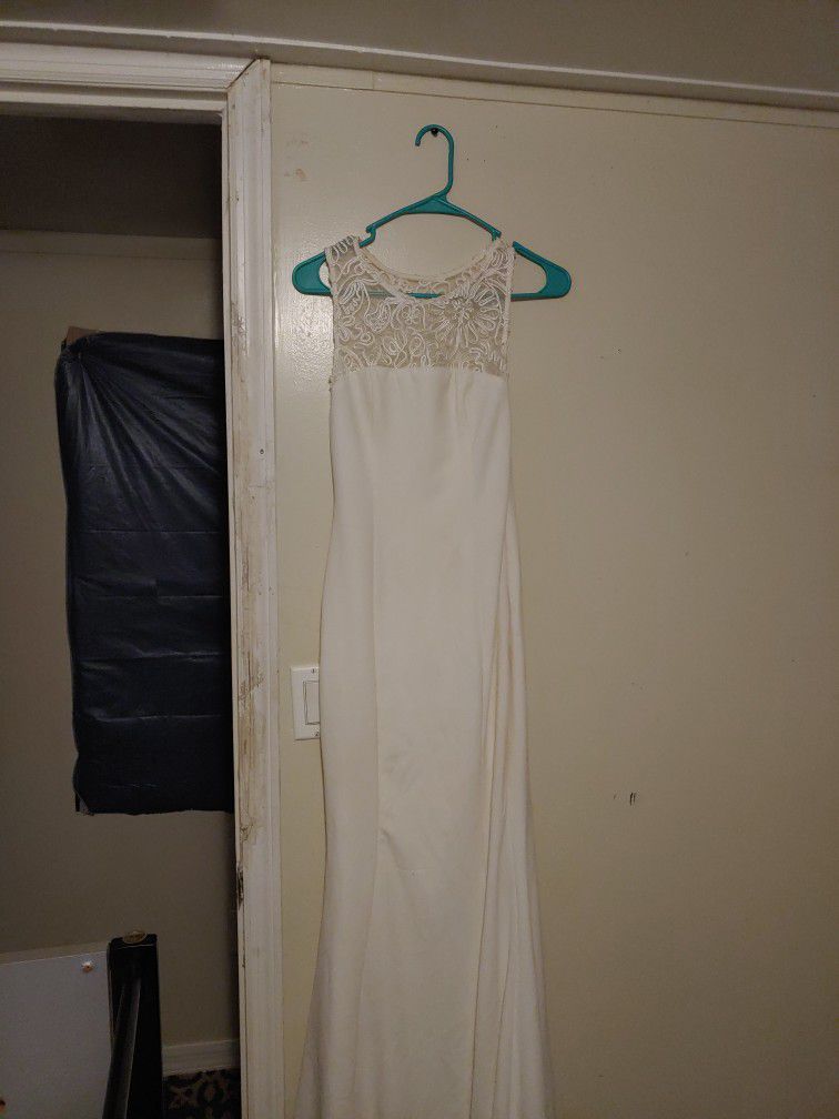Lulu's Wedding Dress