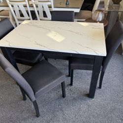 Dining Table With 4 Chairs 