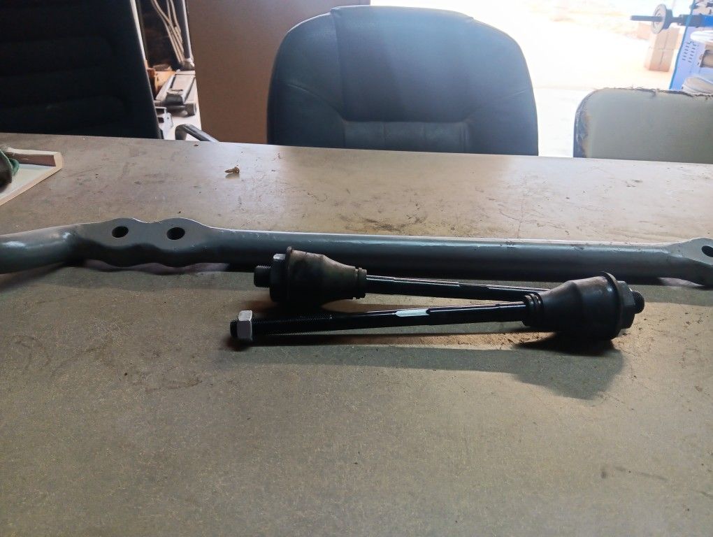 2008 Chevy 2500 Front End Parts