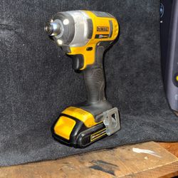 DEWALT DCF 885 Impact Drill 