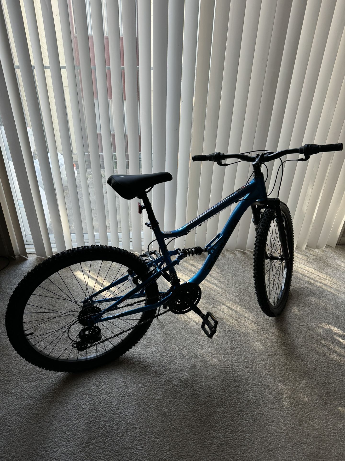 Mongoose Limestone 26" Men's Mountain Bike - Blue