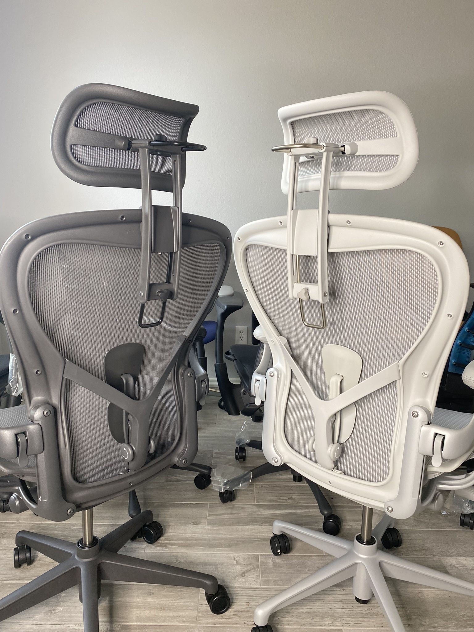 💥 GUARANTEE LOWEST PRICE 💥 HERMAN MILLER AERON CHAIRS ✅ FULLY LOADED ✅ 12 YEARS WARRANTY ✅ pick up at the store-deliver-ship all US.