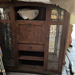 Beautiful Solid Walnut Dining Room Set 