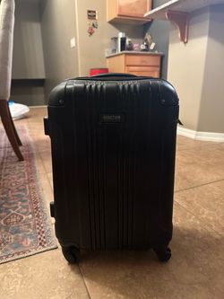 Kenneth Cole Reaction Hard Shell Carry-On Luggage