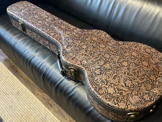 Limited Edition Les Paul Hard Case Embossed w Antique Brass Hardware