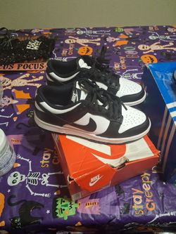 Panda dunks