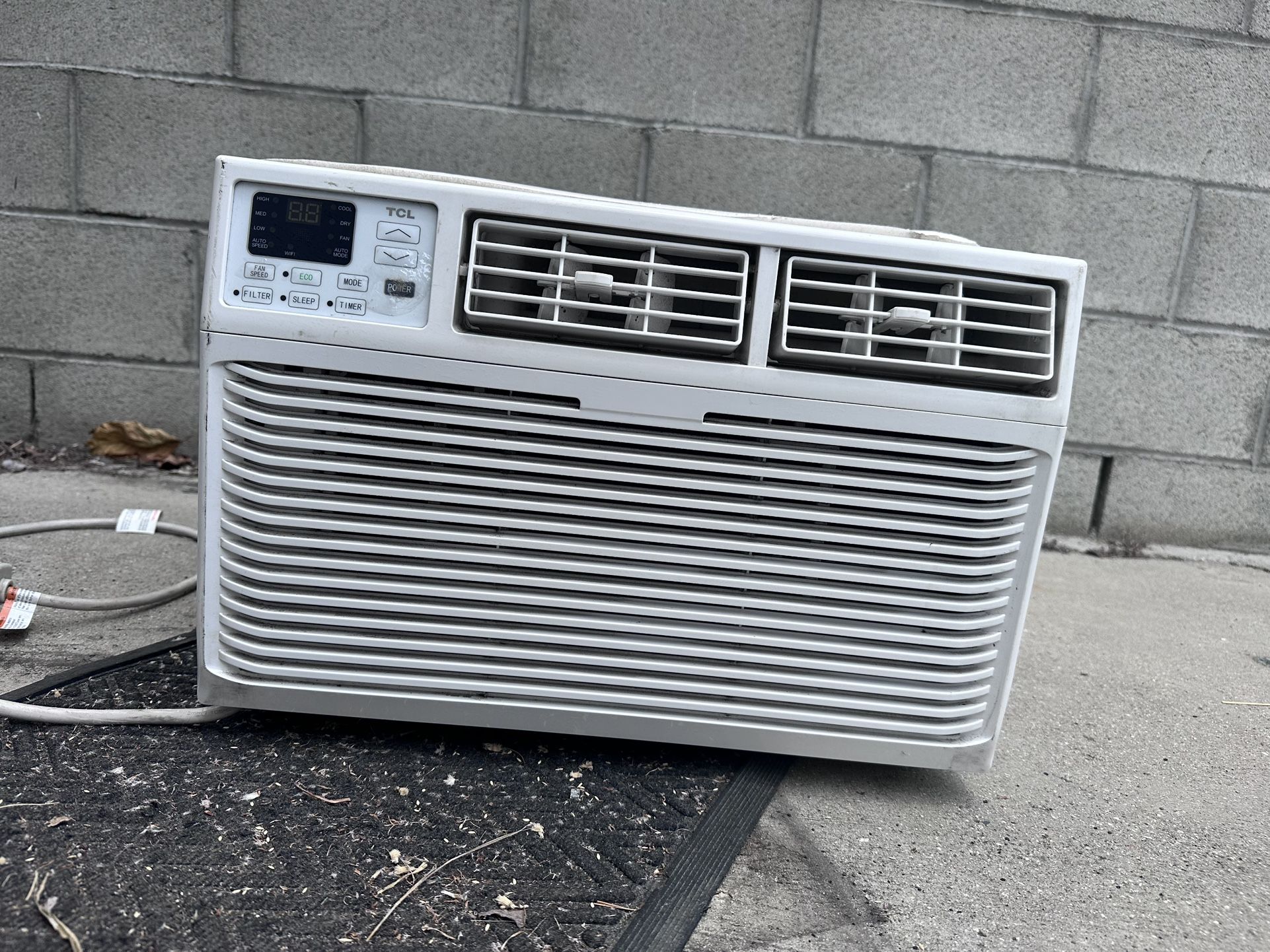 Window AC Unit
