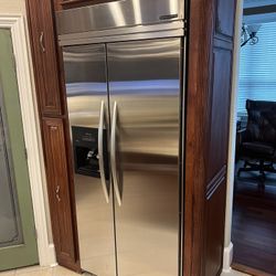 Kitchen Aid Refrigerator And Freezer