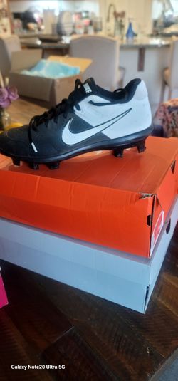 Football cleats