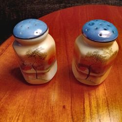 40s  JAPANESE SALT & PEPPER