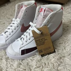 Nike Blazer high trainers in white, red, pink and burgundy #sneakers 