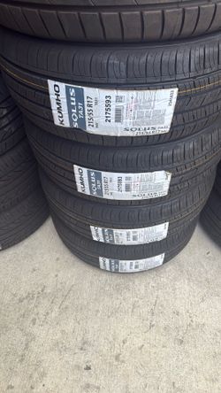 215/55/17 Kumho tires 🛞