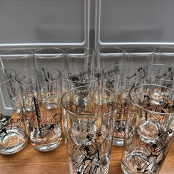 Set Of 14 Vintage Glasses - BICENTENNIAL DESIGNS